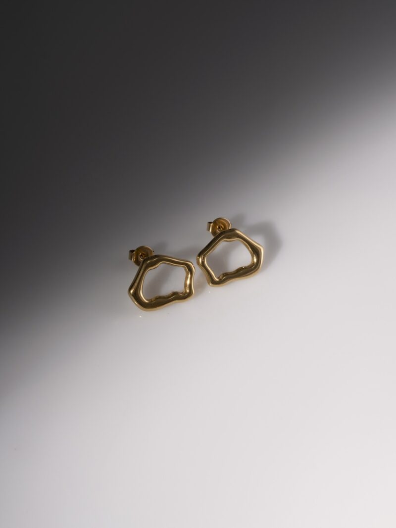 LURA 18K gold pleated asymmetric earrings