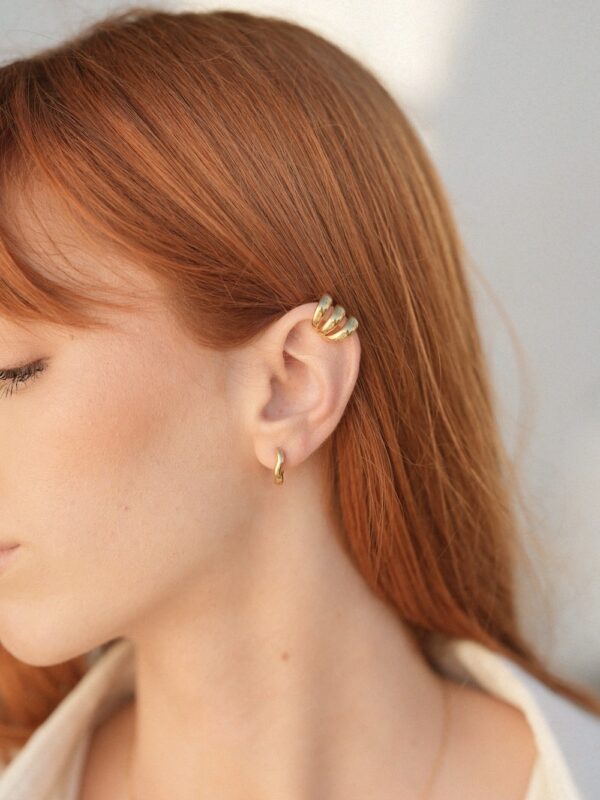 Vunoi small - 18 k gold plated hammered earrings  - Image 4
