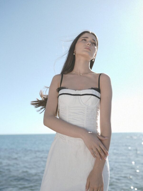 Luna necklace - 18 k gold plated necklace with pearl - Image 4