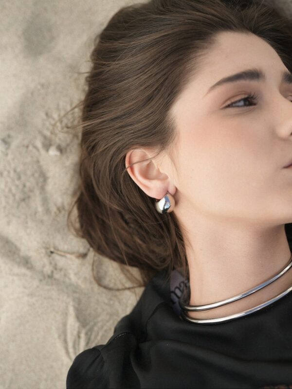 Osum - silver plated bold earrings - Image 2