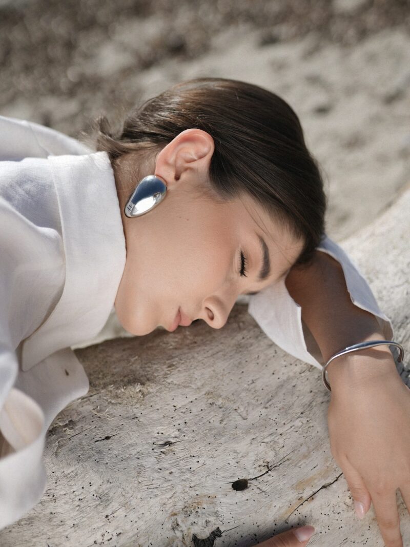 Grama - silver plated bold earrings - Image 3