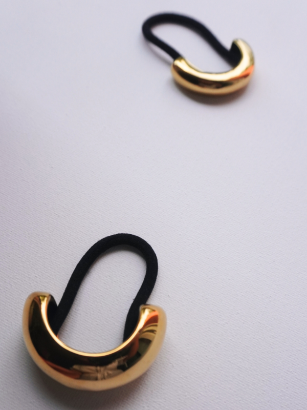 BUTRINT - Small 18k Gold Pleated Hair Tie - Image 3