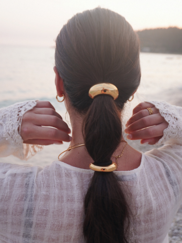 BUTRINT - Big 18k Gold Pleated Hair Tie - Image 2