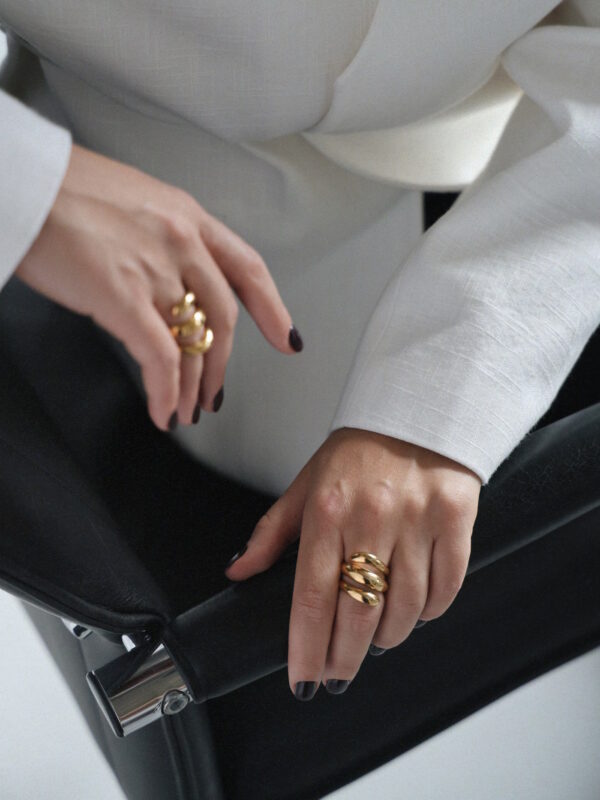 TAMARA 18K Gold Plated Wavy Ring - Image 2